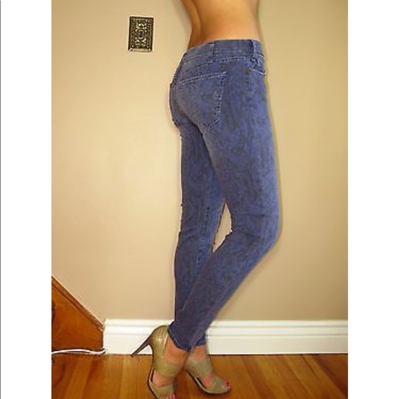 Current/Elliott Skinny Snake Animal Print Jeans size 25-31 Mobwife Denim New - Picture 3 of 6